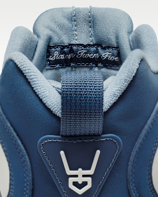Nike Air Diamond Turf II Men's Shoes. Nike CA